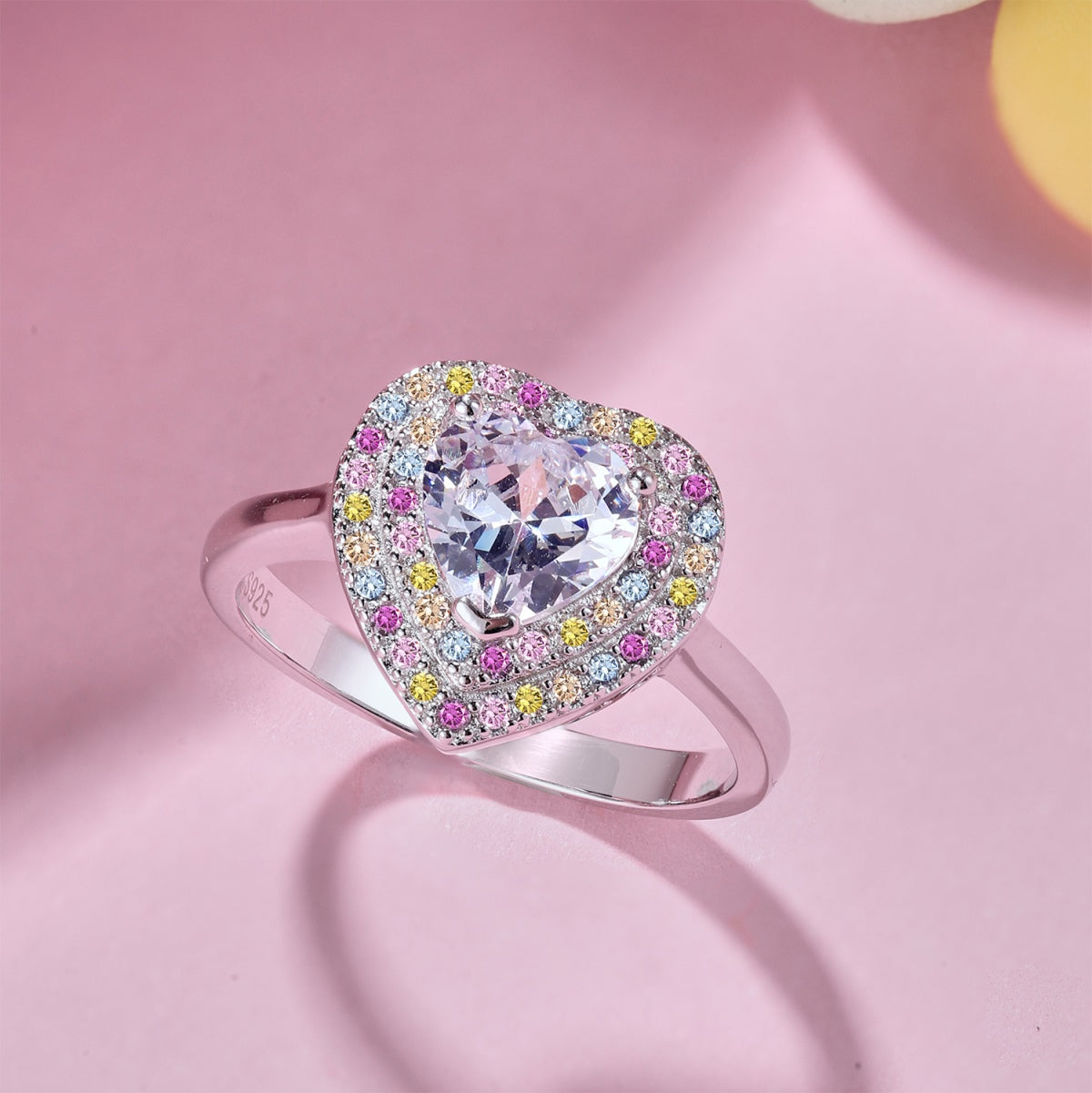 [Luxe Jewelry]Delicate Ebullient Heart Shape Wedding Ring