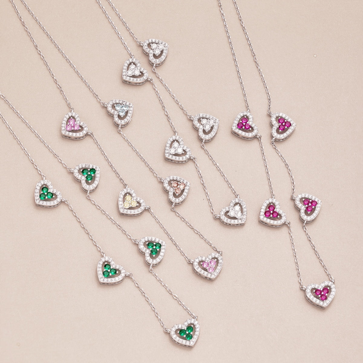 [Luxe Jewelry]Sparkling Five Heart Necklace
