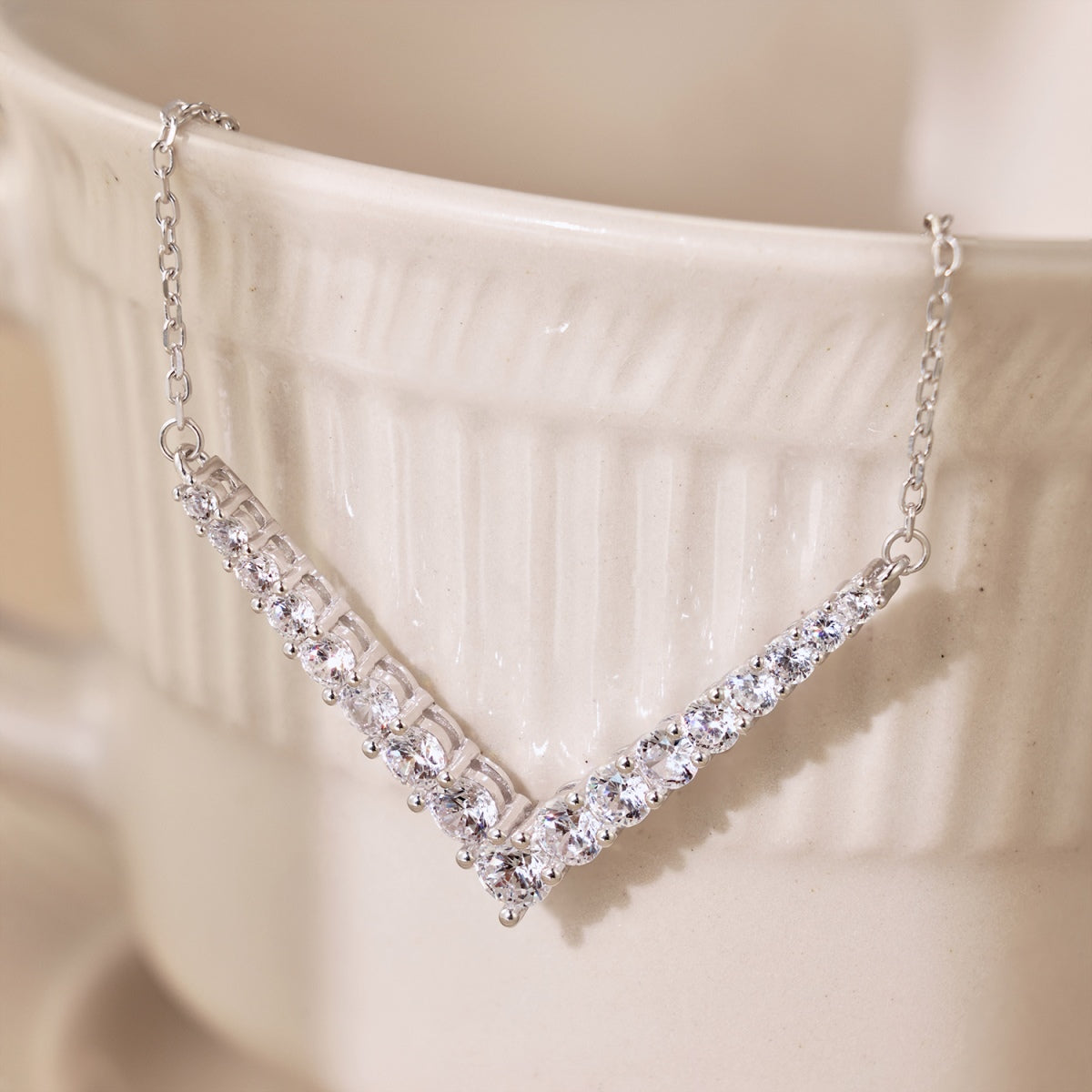[Luxe Jewelry]Ornate Round Cut Necklace