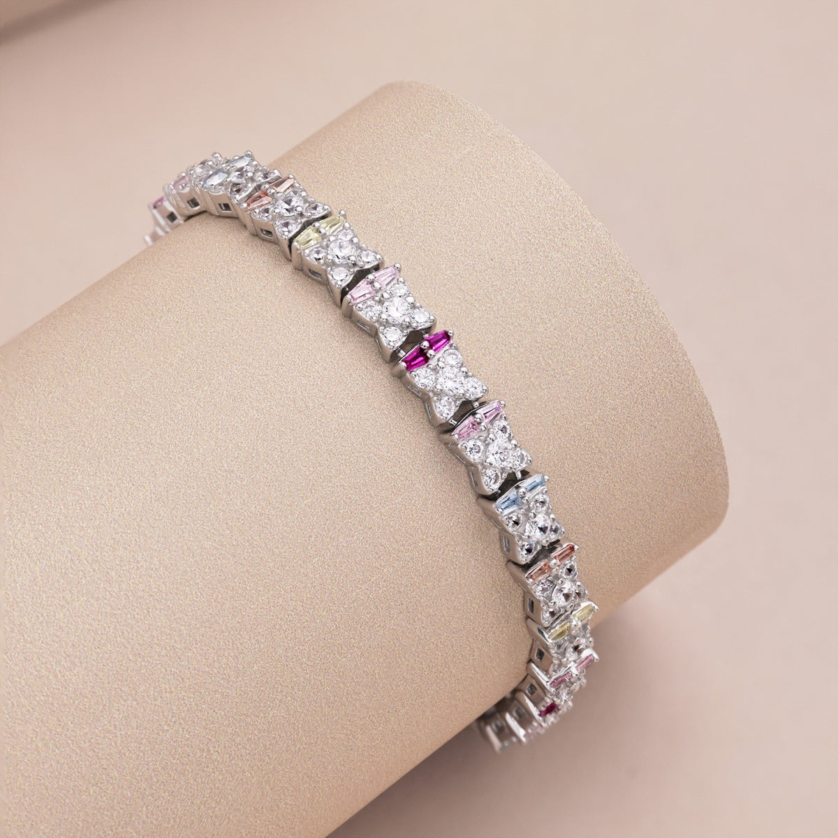 [Luxe Jewelry]Unique Colorful Flower Shape Daily Bracelet