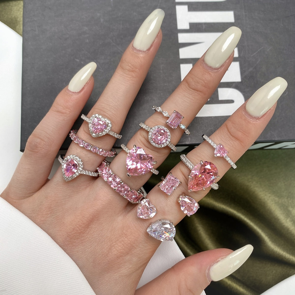 [Luxe Jewelry]0.5 Carat CaratEternity Charming Heart Shape Lover Ring