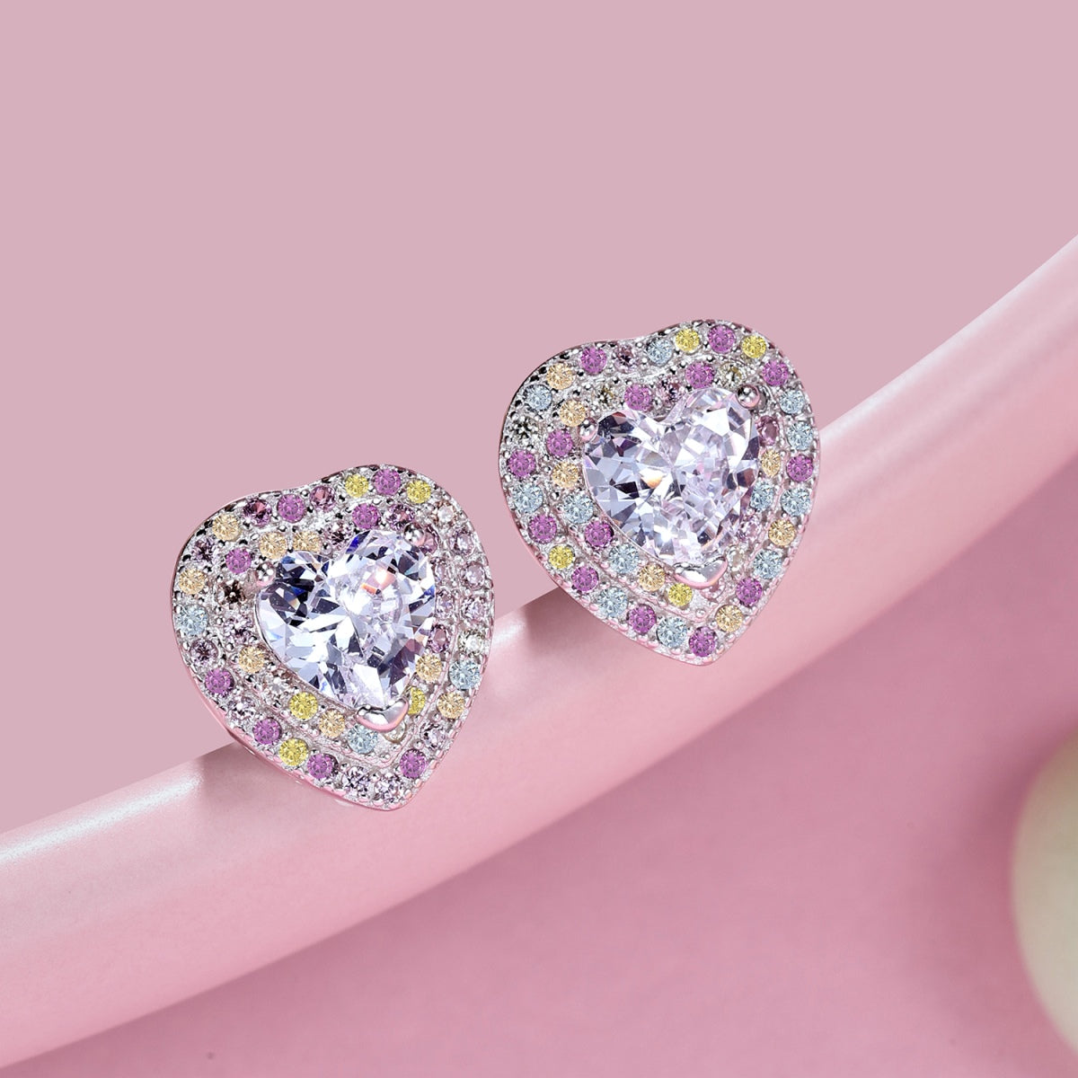 [Luxe Jewelry]Dazzling Heart Shape Lover Earrings