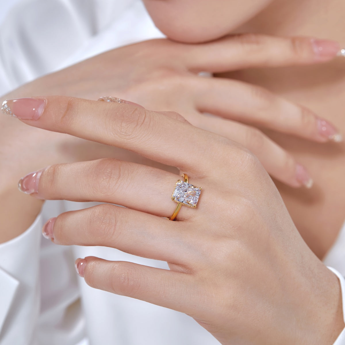 [Luxe Jewelry]4.0 Carat Ornate Enchanting Radiand Cut Banquet Ring