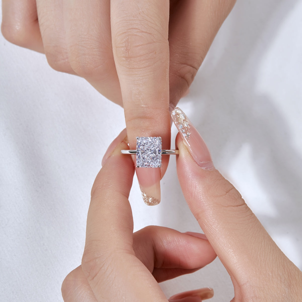 [Luxe Jewelry]4.0 Carat Ornate Enchanting Radiand Cut Banquet Ring