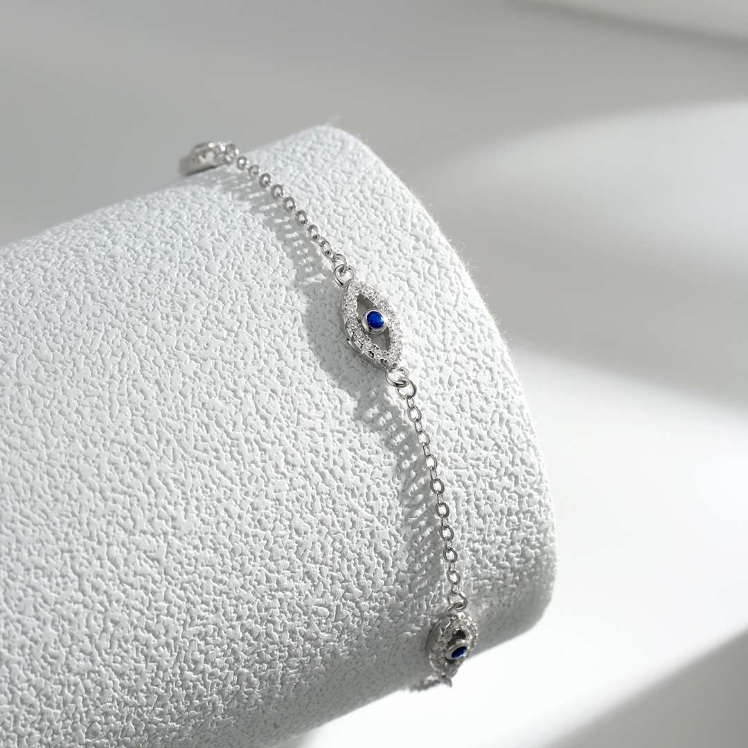 [Luxe Jewelry]Evil Eye Shape Pendent Necklace