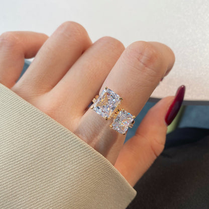 [Luxe Jewelry]4.0 Carat Ornate Enchanting Radiand Cut Banquet Ring