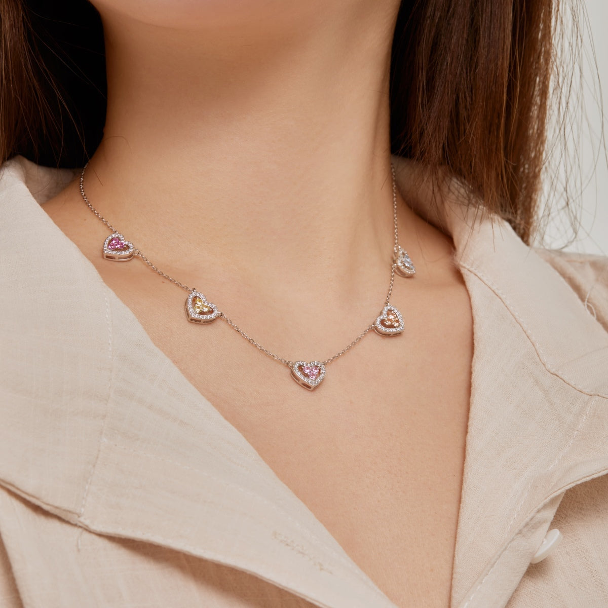 [Luxe Jewelry]Sparkling Five Heart Necklace