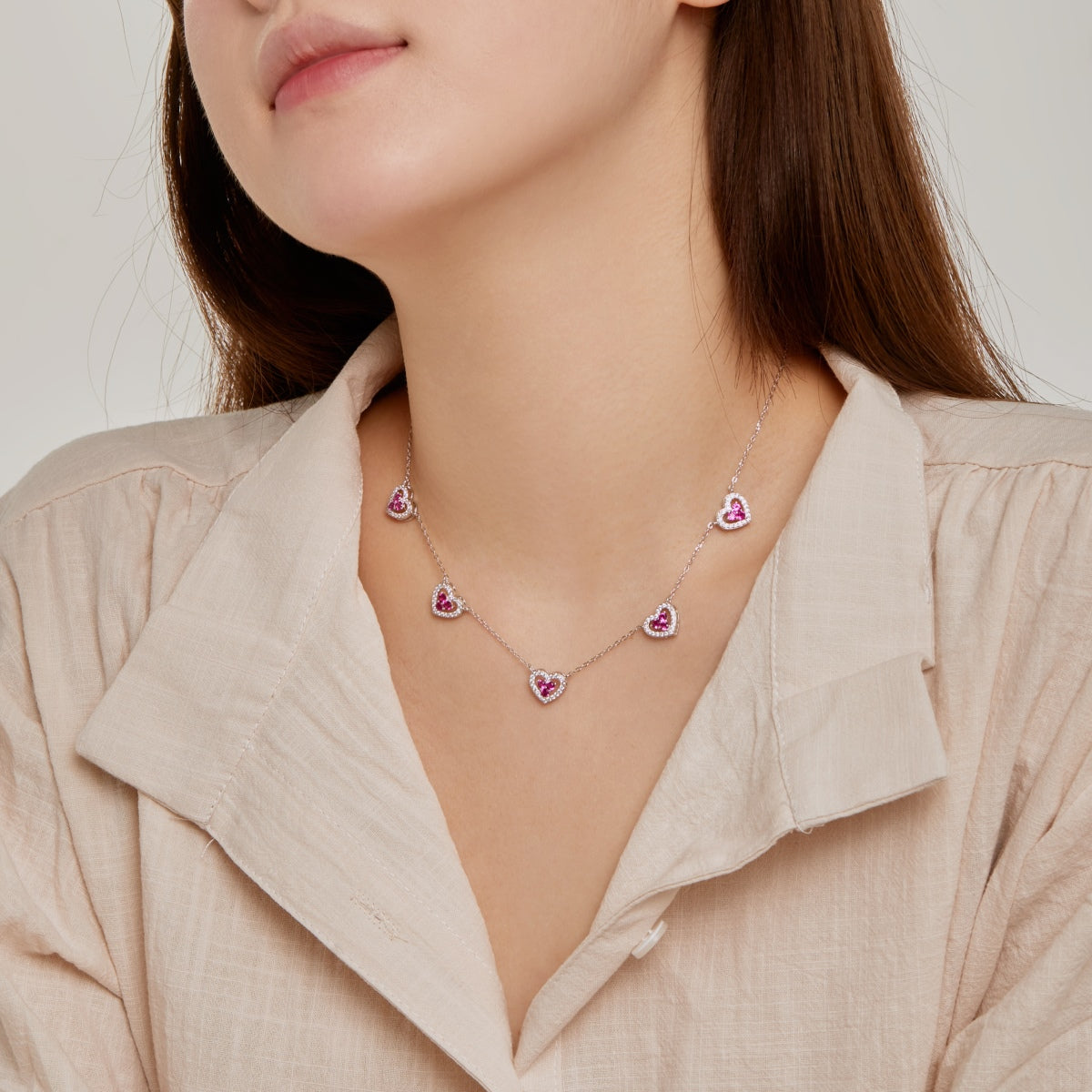 [Luxe Jewelry]Sparkling Five Heart Necklace