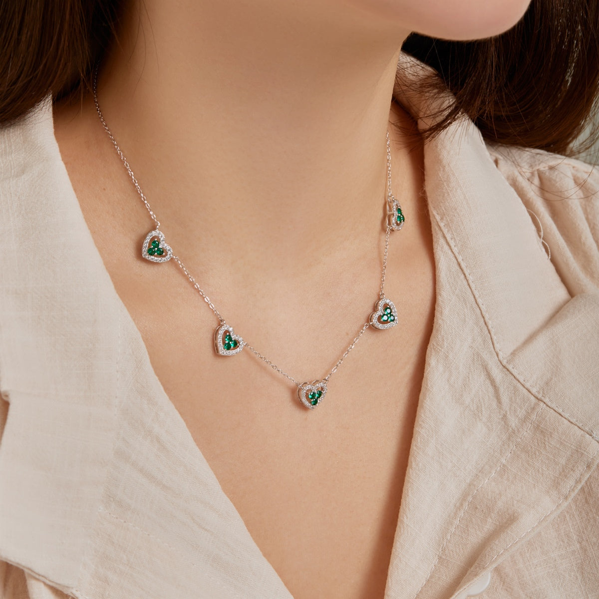 [Luxe Jewelry]Sparkling Five Heart Necklace
