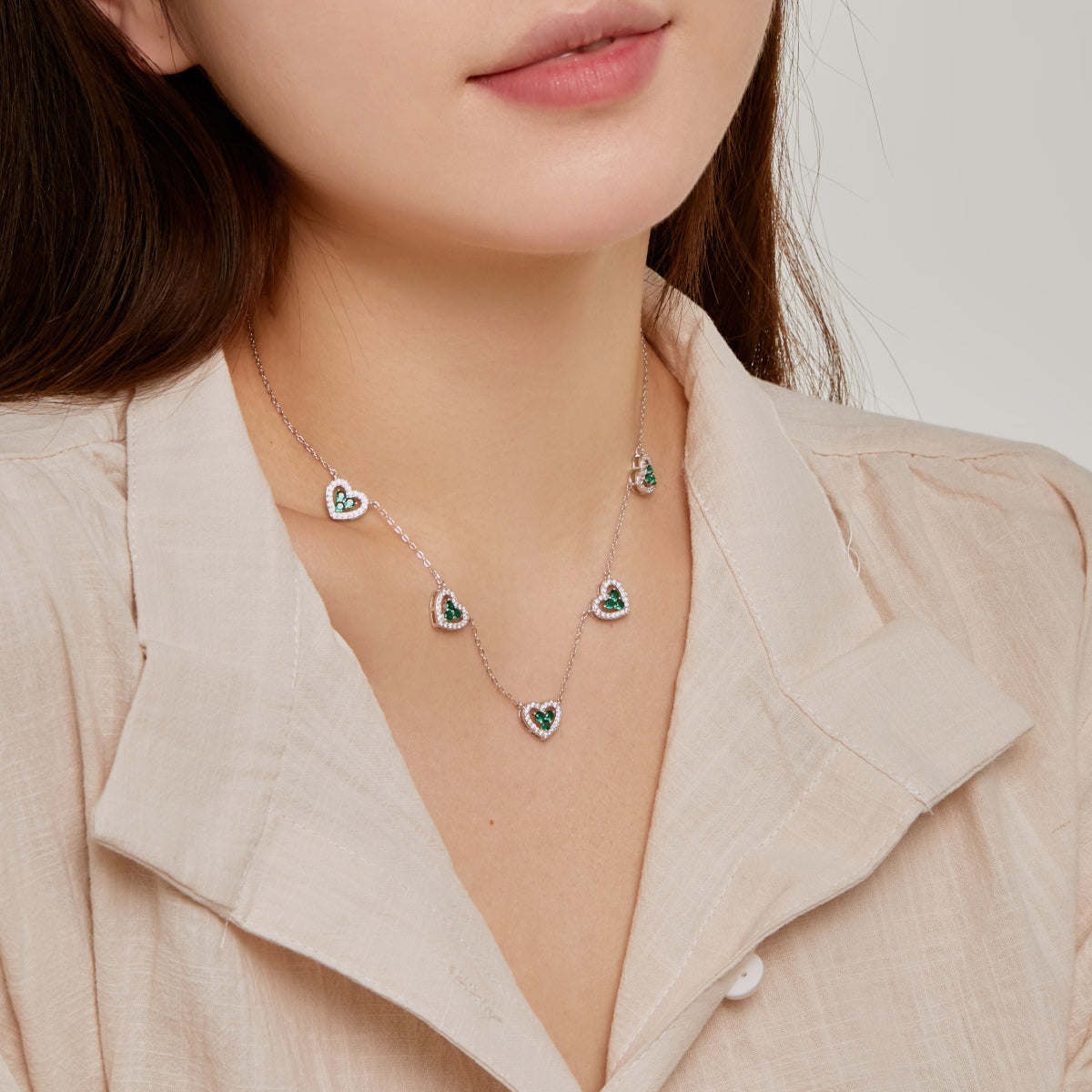 [Luxe Jewelry]Sparkling Five Heart Necklace