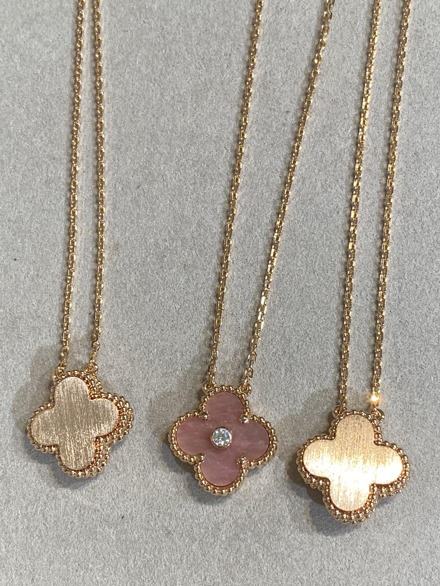 [Luxe Jewelry]CLOVER 15MM DIAMOND RHODONITE NECKLACE