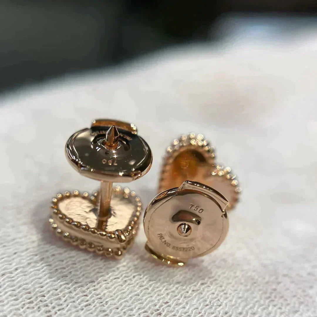 [Luxe Jewelry]HEART CARNELIAN STUD EARRINGS