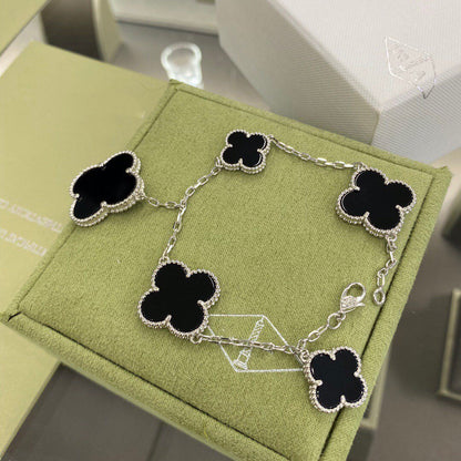 [Luxe Jewelry]CLOVER 5 MOTIFS SIVLER ONYX BRACELET