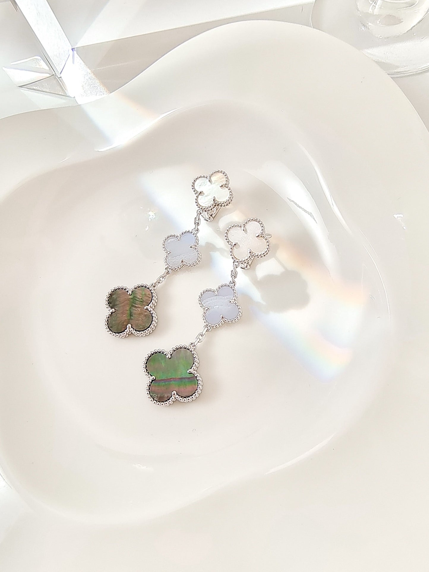 [Luxe Jewelry]CLOVER 3 MOTIFS CHALCEDONY DARK MOP SILVER EARRINGS