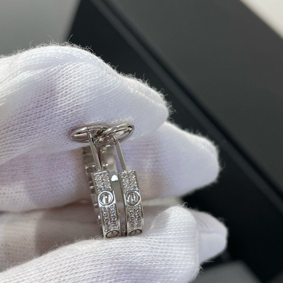 [Luxe Jewelry]LOVE DIAMOND SILVER HOOP EARRINGS