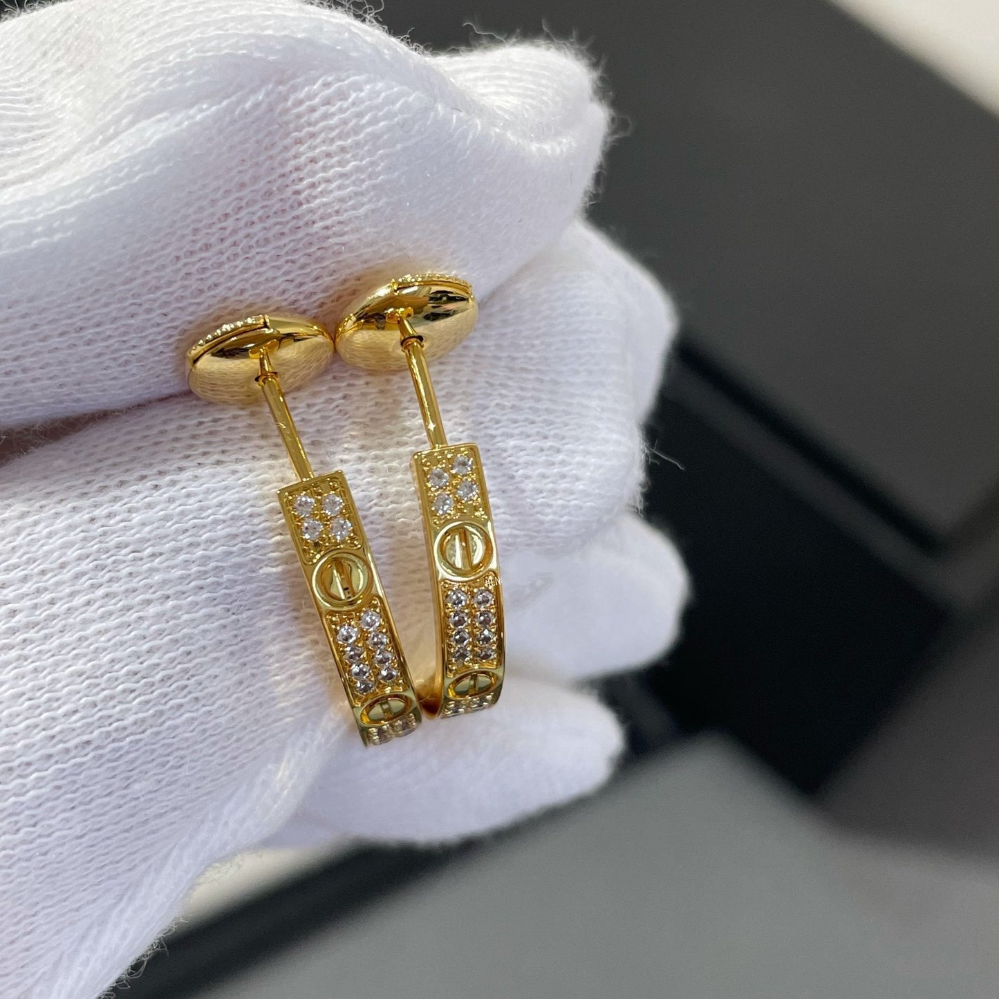 [Luxe Jewelry]LOVE DIAMOND GOLD HOOP EARRINGS