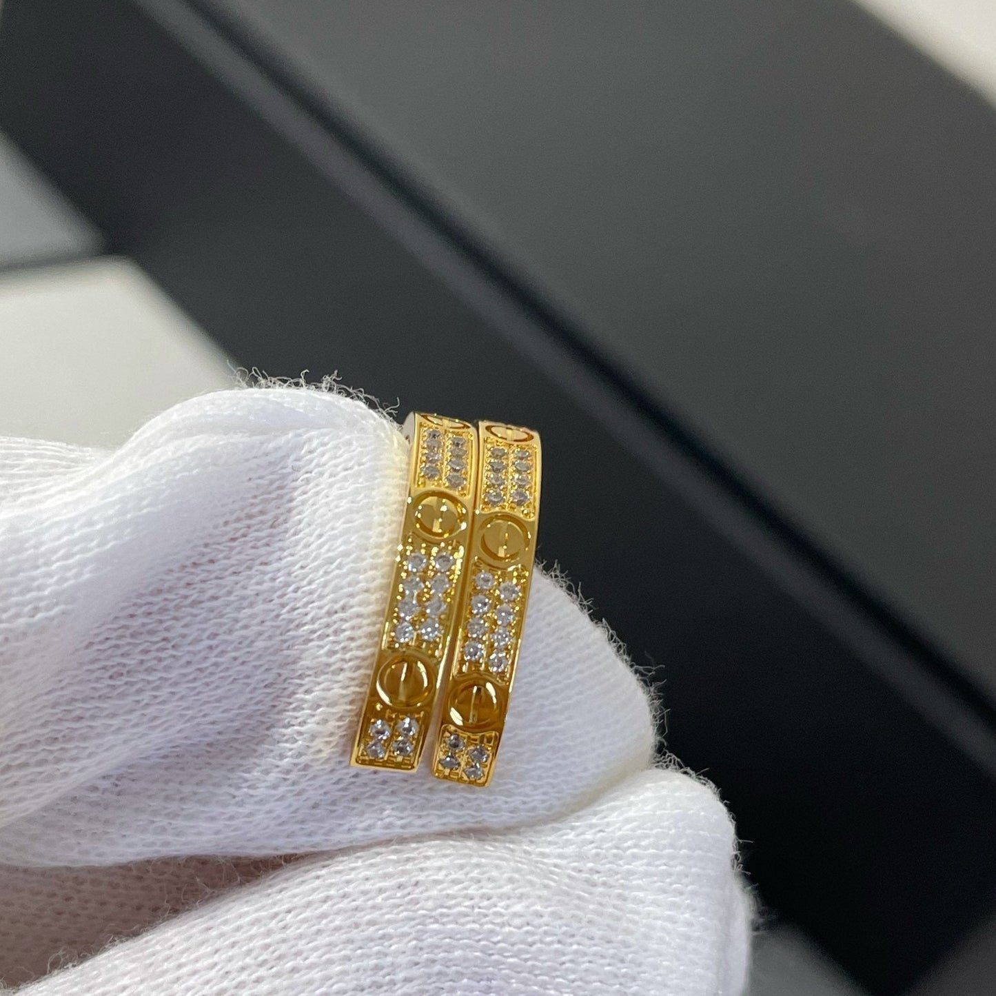 [Luxe Jewelry]LOVE DIAMOND GOLD HOOP EARRINGS