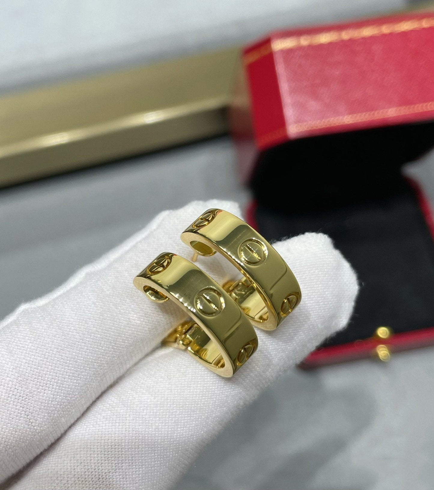 [Luxe Jewelry]LOVE 5.5MM EARRINGS