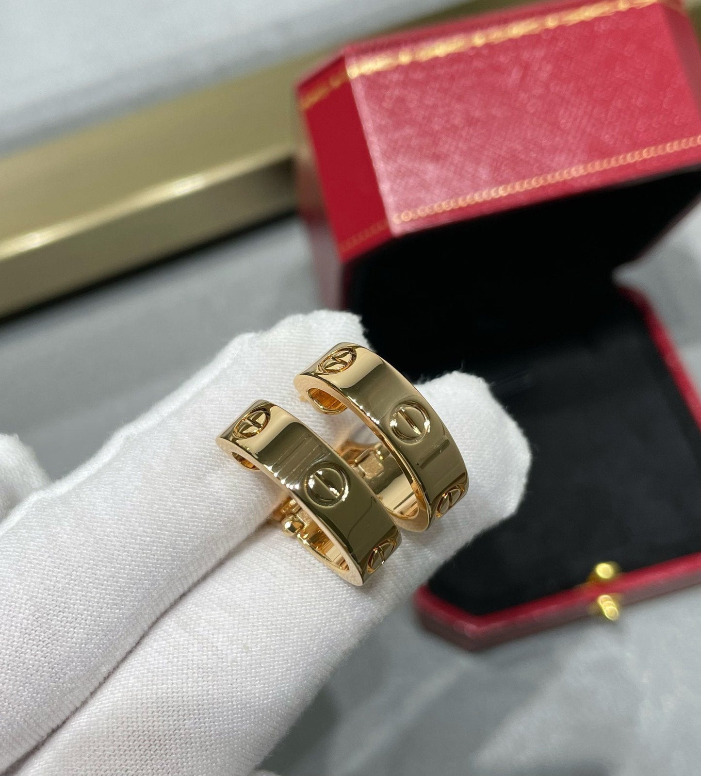 [Luxe Jewelry]LOVE 5.5MM EARRINGS