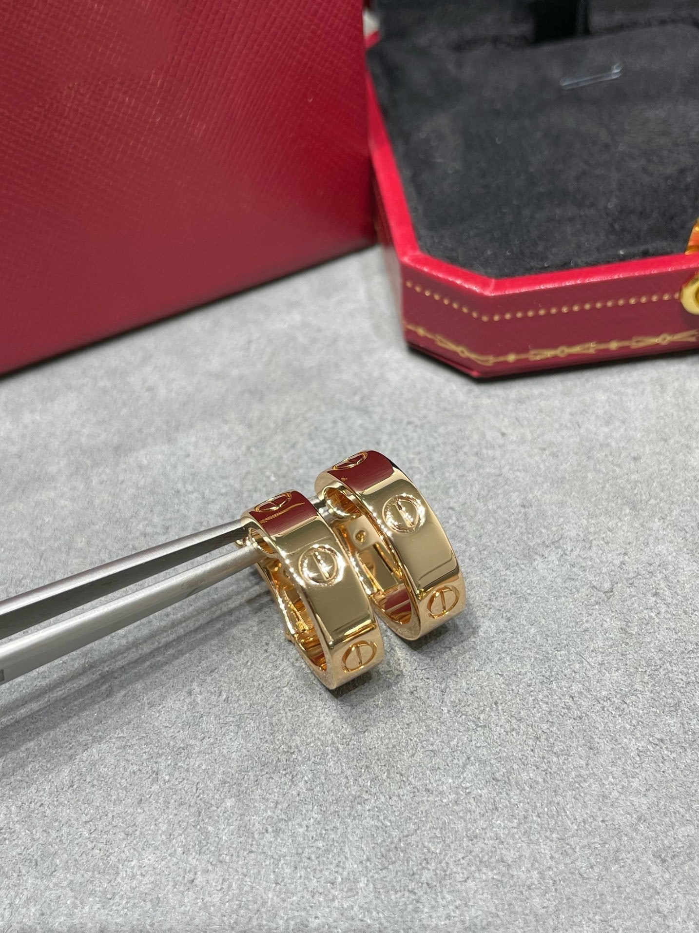 [Luxe Jewelry]LOVE 5.5MM EARRINGS