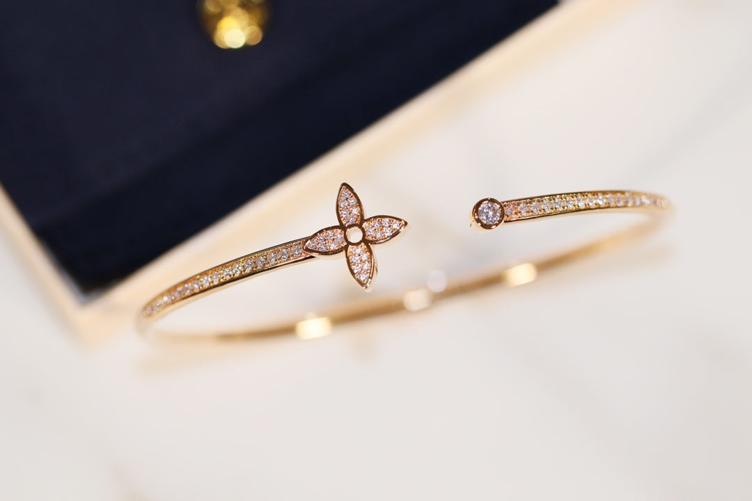 [Luxe Jewelry]IDYLLE GOLD OPEN BRACELET DIAMOND PAVED