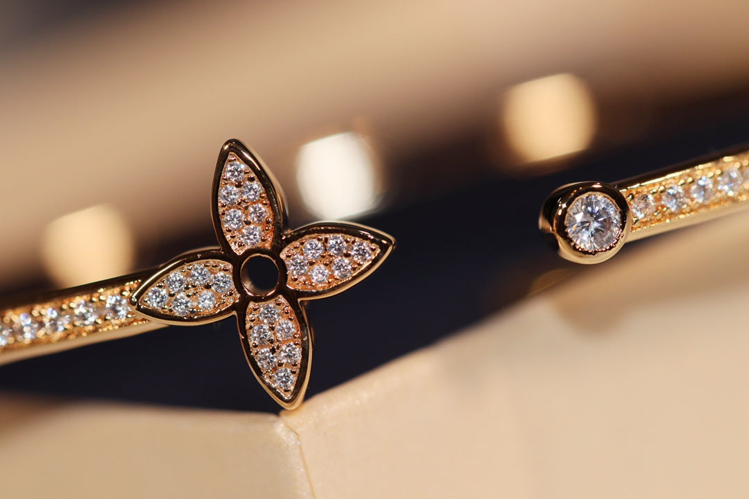 [Luxe Jewelry]IDYLLE GOLD OPEN BRACELET DIAMOND PAVED