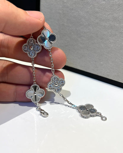 [Luxe Jewelry]CLOVER 5 MOTIF SILVER DIAMOND BRACELET