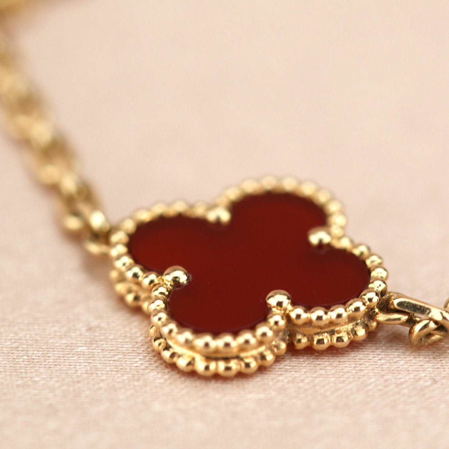 [Luxe Jewelry]CLOVER 5 MOTIFS RED AGATE  BRACELET