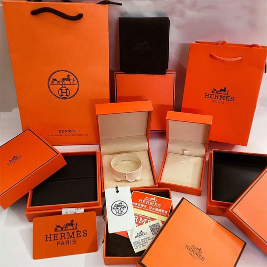 [Luxe Jewelry]HM BRACELET NECKLACE RING BOX GIFT BAG
