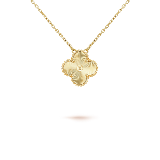 [Luxe Jewelry]CLOVER 15MM LASER NECKLACE