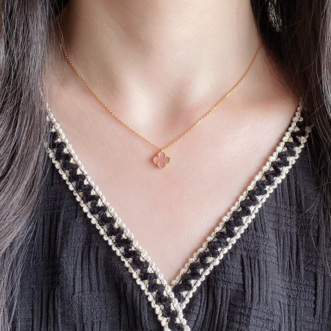 [Luxe Jewelry]CLOVER 15MM PINK MOTHER-OF-PEARL SINGLE FLOWER NECKLACE