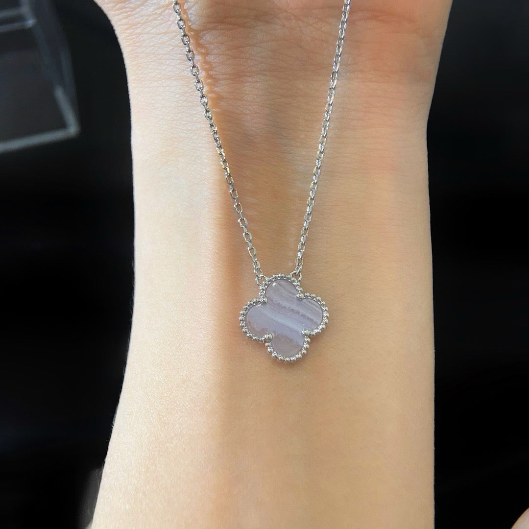 [Luxe Jewelry]CLOVER 15MM BLUE CHALCEDONY NECKLACE SILVER