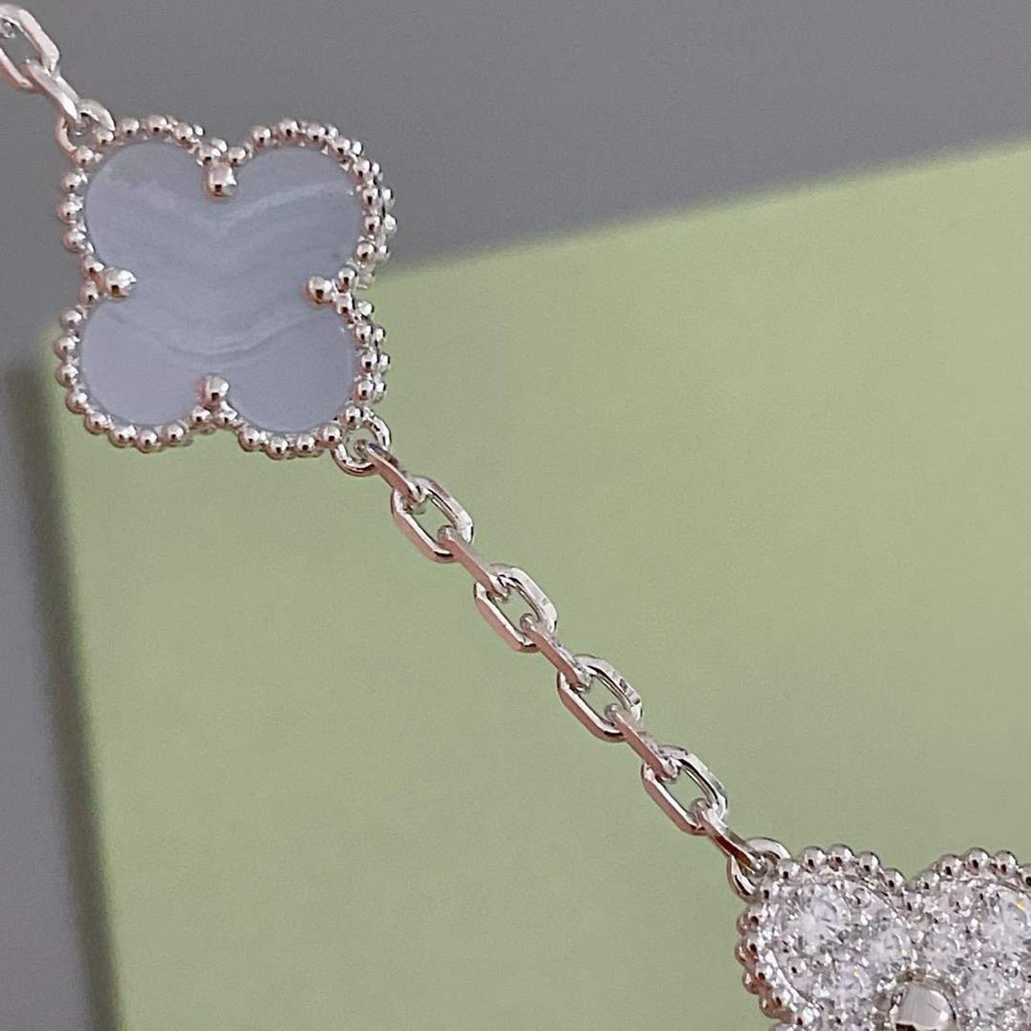 [Luxe Jewelry]CLOVER  5 MOTIF DIAMOND PURPLE CHALCEDONY BRACELET SILVER