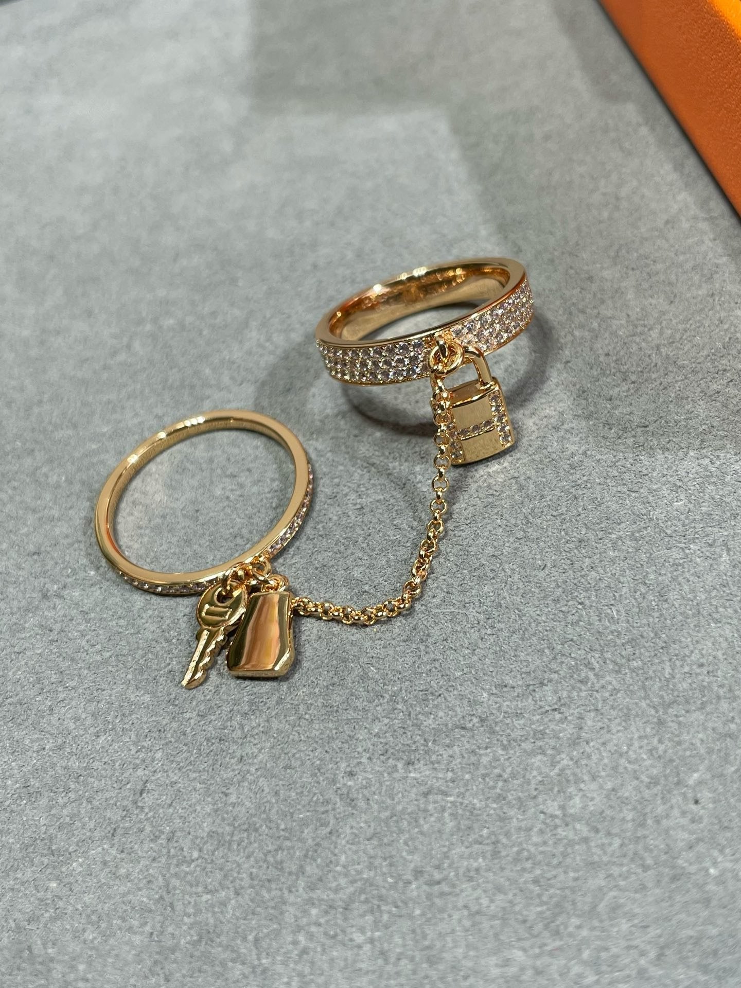 [Luxe Jewelry]HM KELLY CLOCHETTE DOUBLE RING IN  WITH DIAMONDS