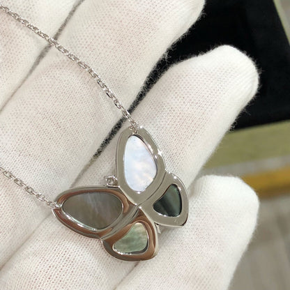 [Luxe Jewelry]LARGE BUTTERFLY SILVER PENDANT DIAMOND NECKLACE